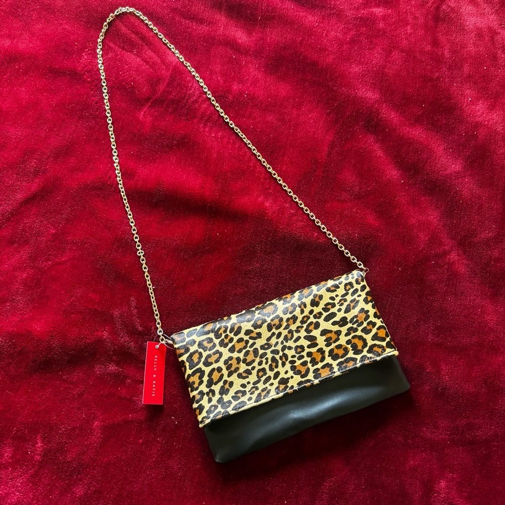 NEW Leopard Print Purse 🖤